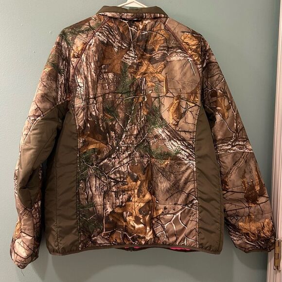 NWOT … REALTREE “Size: 2XL” Camo Coat with Pink Accents - Picture 2 of 3